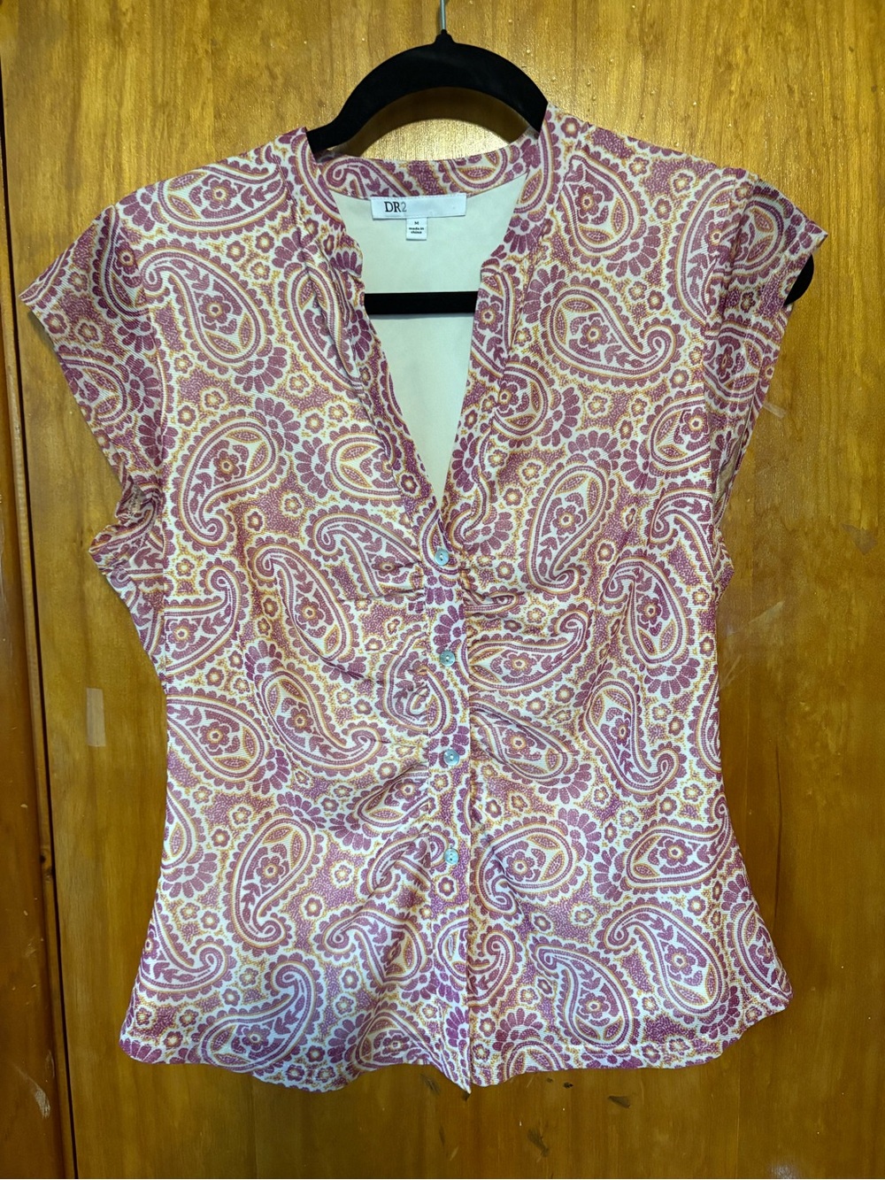 DR2 Pink Paisley Button-Front Cap Sleeve Top